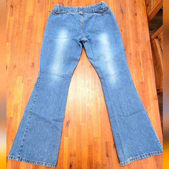 Jordache Flare Jeans, Size 11, Size 12 - Picture 2 of 4